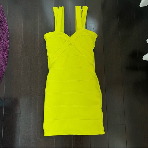Bright Yellow/Green Tight Fitted Mini Dress Size Small - Picture 2 of 7